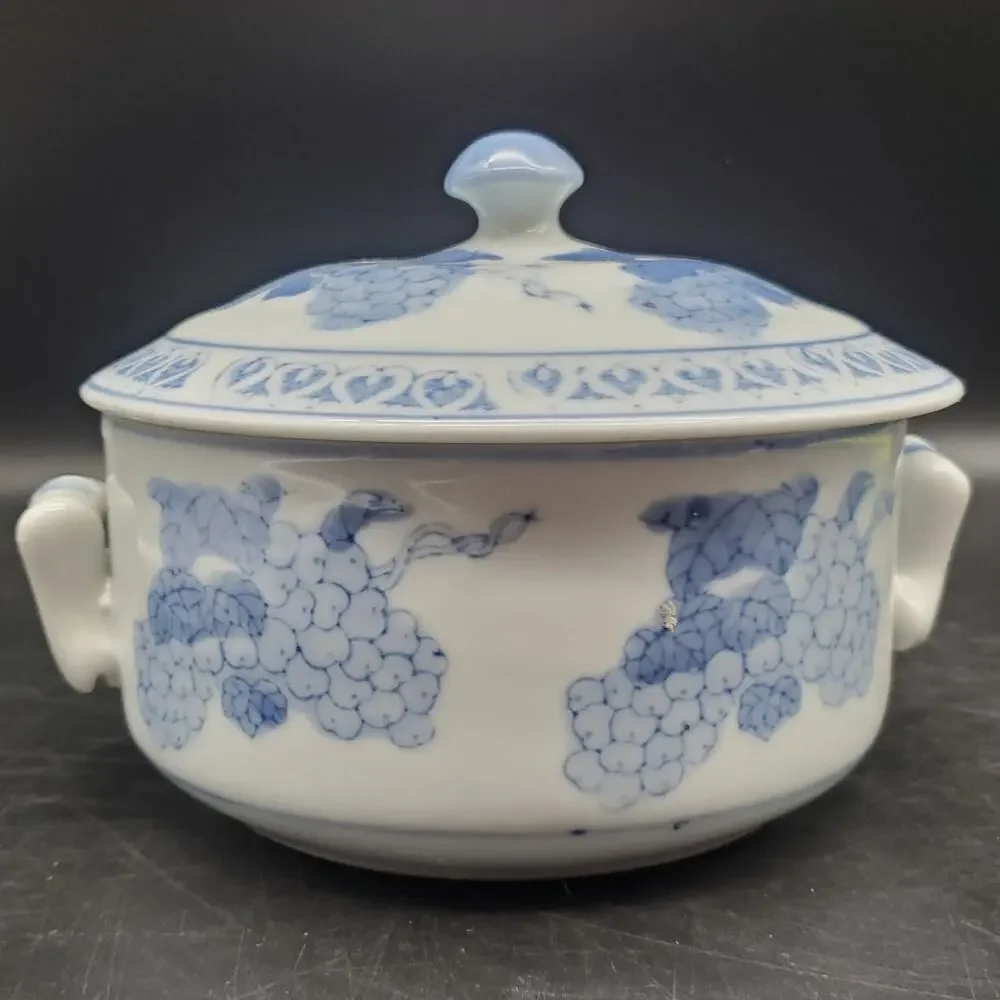 Vintage Blue White Porcelain Covered Vegetable Bowl Grapes China Tureen